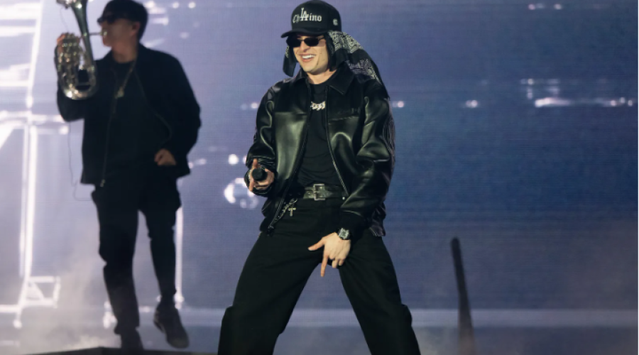 Peso Pluma debuta por primera vez en el Rolling Loud en California