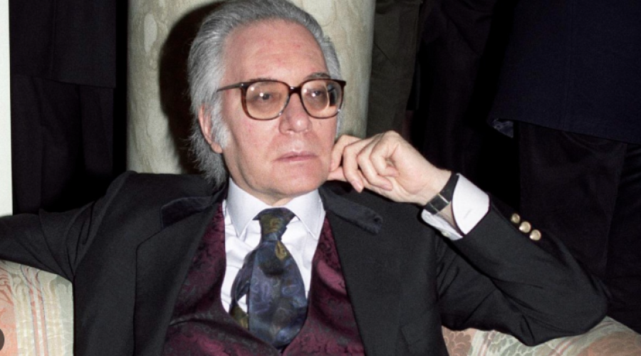 Madrid rinde tributo a Francisco Umbral, a los Cronistas de la Villa y al padre Luis de Lezama