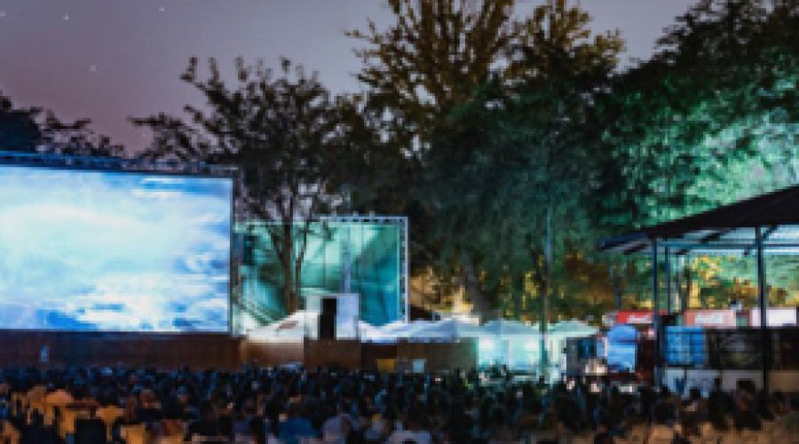 NO TE PIERDAS el CINE DE VERANO bajo las estrellas en Carabanchel 