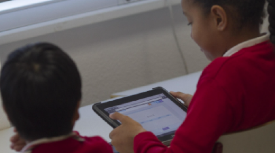 ¿Deberes digitales en niños?