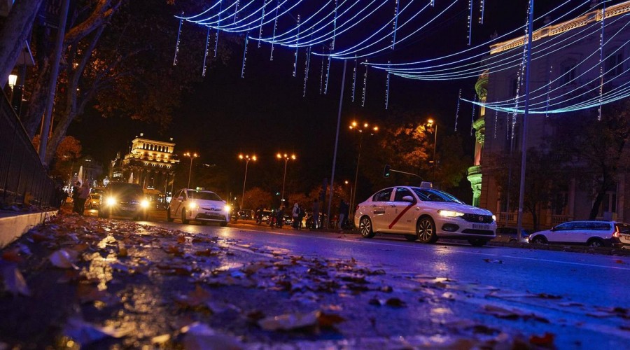 Los taxis acercan la Navidad a los madrileños
