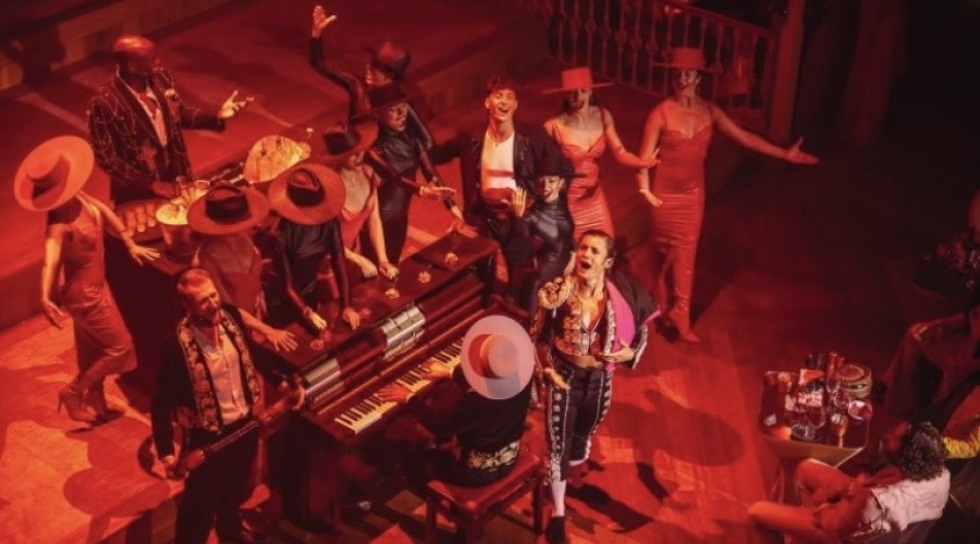 Ibiza Paradise: El rugido hippie de Nacho Cano que hace vibrar el centenario de los Cines Callao