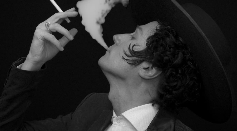 Flamenco, copla y libertad: as&iacute; es el homenaje a Miguel de Molina en el Circo Price.