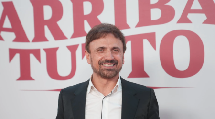 &laquo;Arriba Tutto&raquo;: El debut m&aacute;s personal de Jos&eacute; Mota tras las c&aacute;maras 