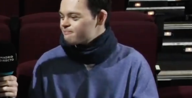 Álvaro, un talentoso actor con Síndrome de Down que rompe barreras en el teatro