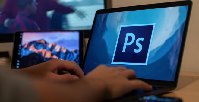 Adobe apuesta por la edici&oacute;n conversacional: as&iacute; funciona el nuevo asistente de IA de Photoshop