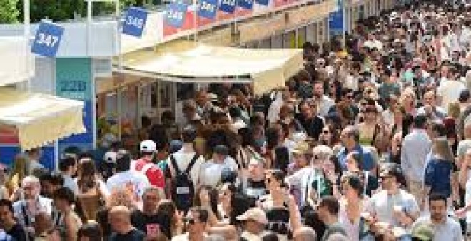El Retiro se inunda de p&aacute;ginas y carcajadas: arranca la 85.&ordf; Feria del Libro de Madrid bajo el signo del humor
