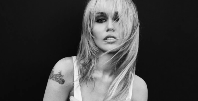 &iexcl;"Bass Persuades" es el nuevo disco de Miley!