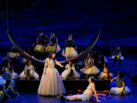 Benjamin Britten conquista Madrid: Una puesta en escena magistral de 'El sue&ntilde;o de una noche de verano'.