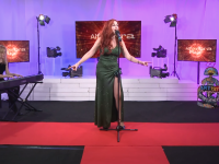 Dalia Key y Esther Toledano en directo en alfombra roja estutele.com