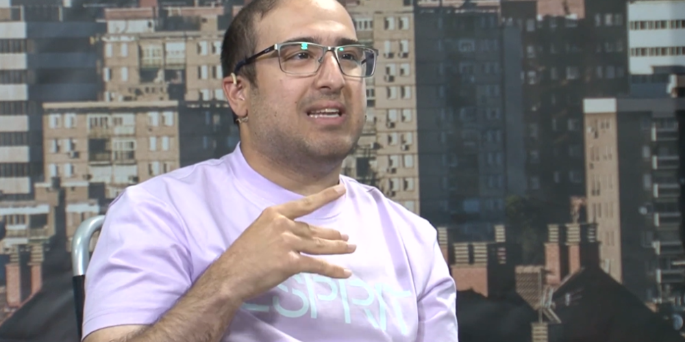 E3, MEJOR LLAMA A GAL&Aacute;N con Arian Saffari