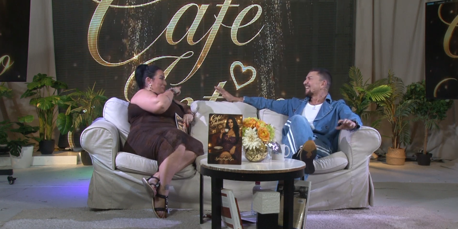 E6, CAFE INTIMO con Sivia Agel Eyes / Leo Montiel