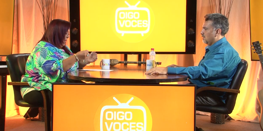 P42, Julio Awad en OIGO VOCES con Edith Salazar.